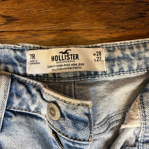 Hollister Jeans - Picture 2 of 2